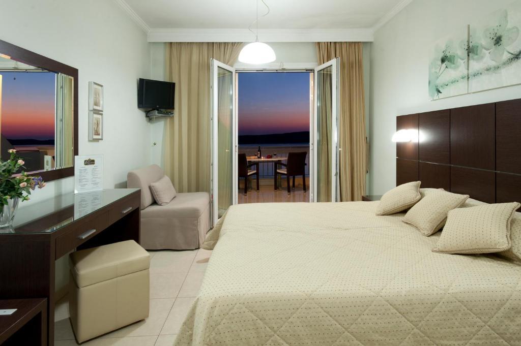 Hotel Anezina Pylos Exterior foto